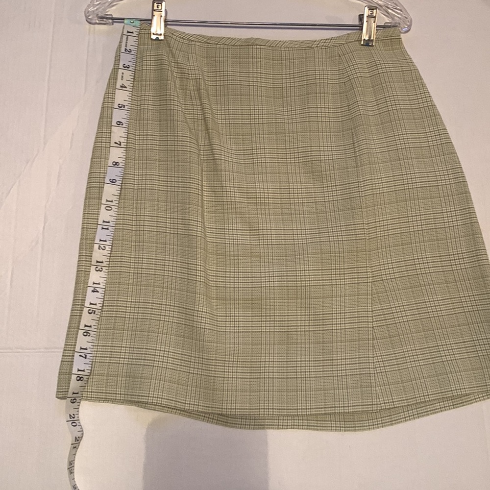 Ann Taylor LOFT Suit Jacket and Skirt set - Picture 11 of 12